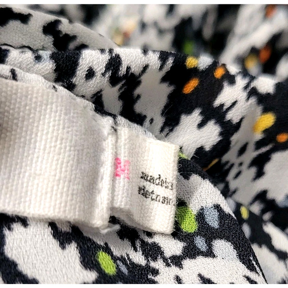 Lush Geometric Top Womens M Black White Oversized V-Neck Cuffed Short Sleeves - Picture 6 of 14